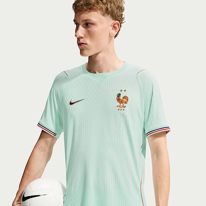 Brazil Premium Goalkeeper Men's Nike Football T-Shirt. Nike SG